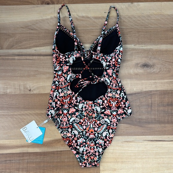 Baku One Piece - Picture 7 of 8